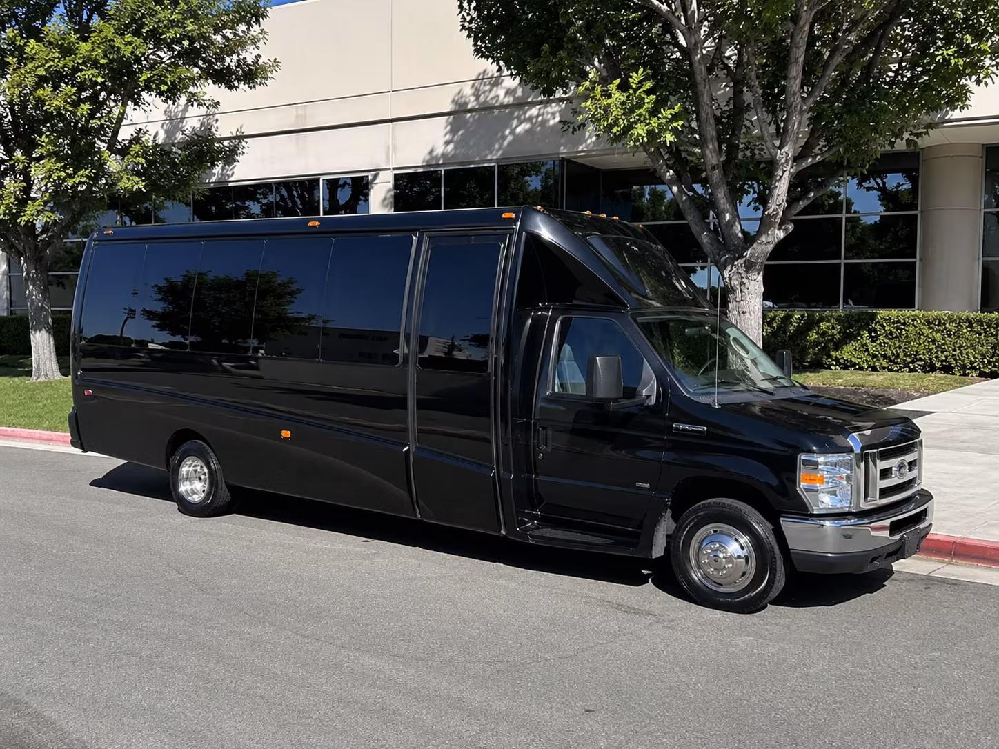 Fort Lauderdale Bachelor & Bachelorette Transportation group transportation