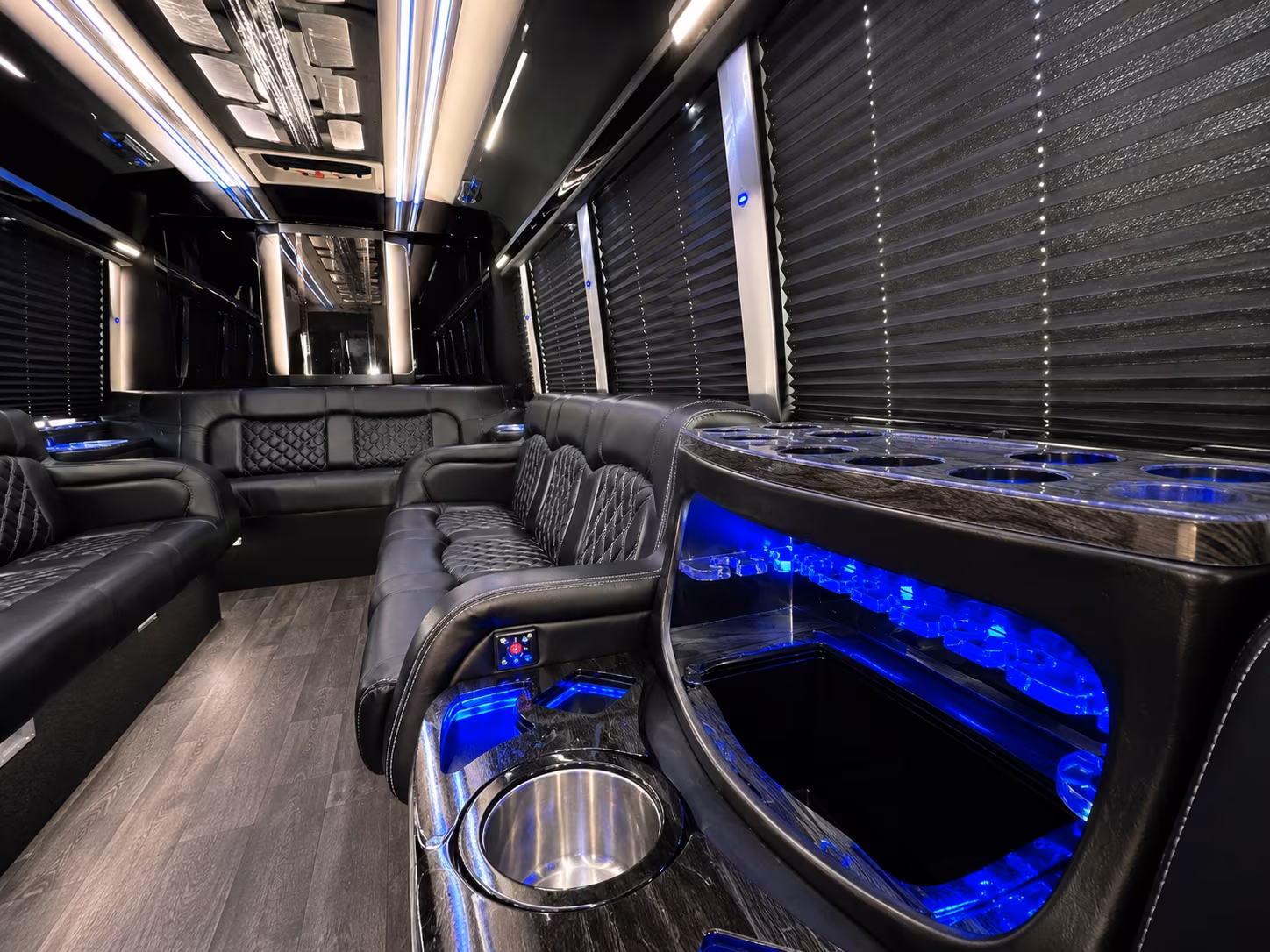 Fort Lauderdale Birthday, Sweet 16, & Quinceañera Transportation party bus exterior