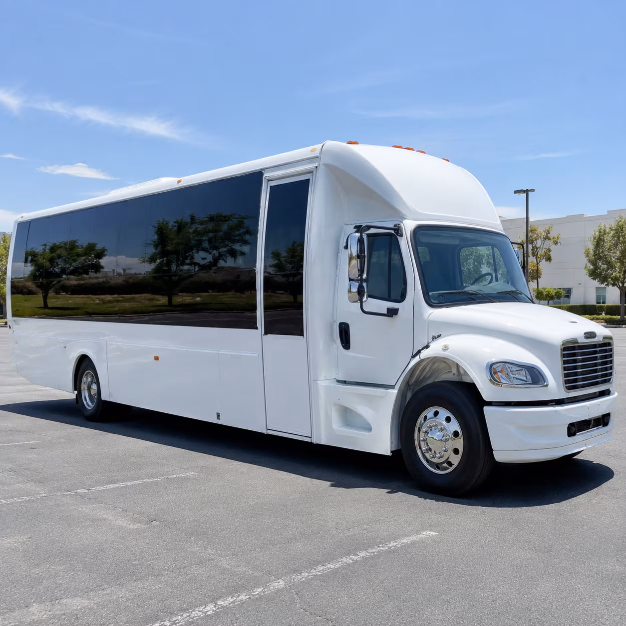 Fort Lauderdale Birthday, Sweet 16, & Quinceañera Transportation party bus exterior