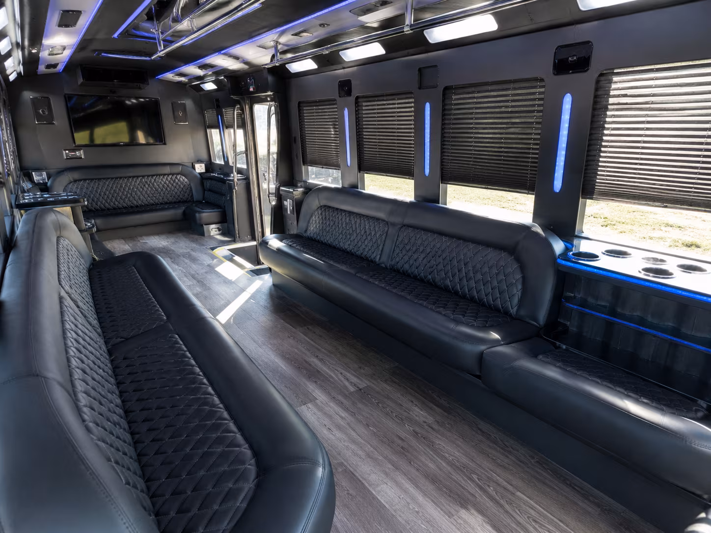 Fort Lauderdale Prom & Homecoming Transportation party bus exterior