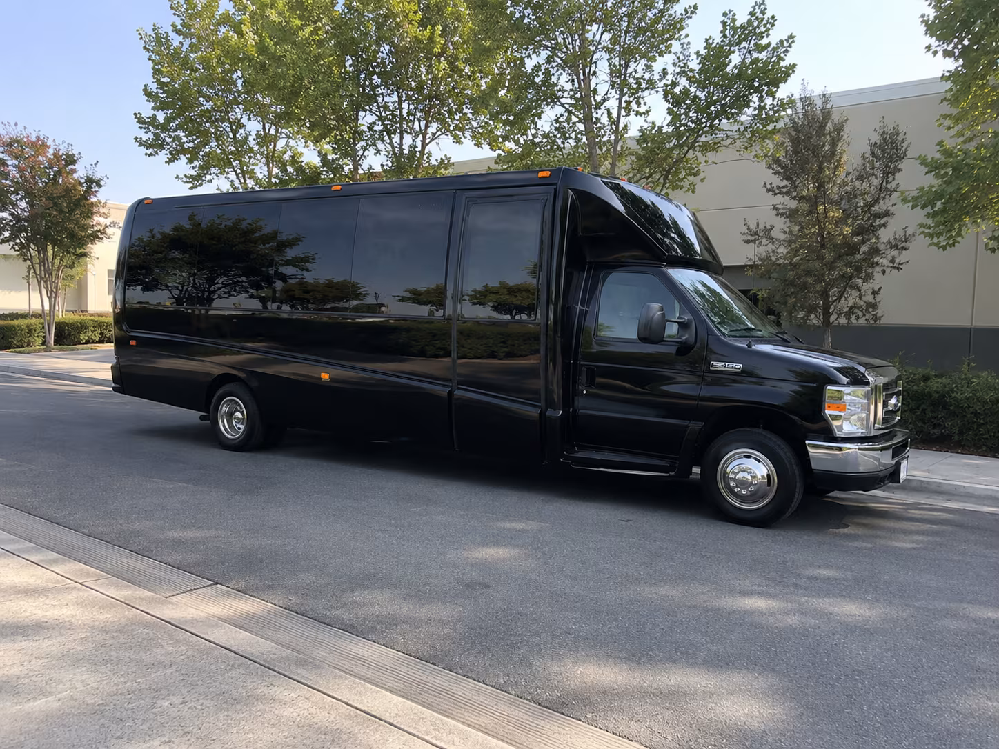 Sunrise Winery Tour & Pub Crawl Transportation